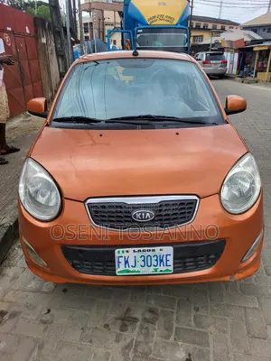 Kia Rio 2010 Gold