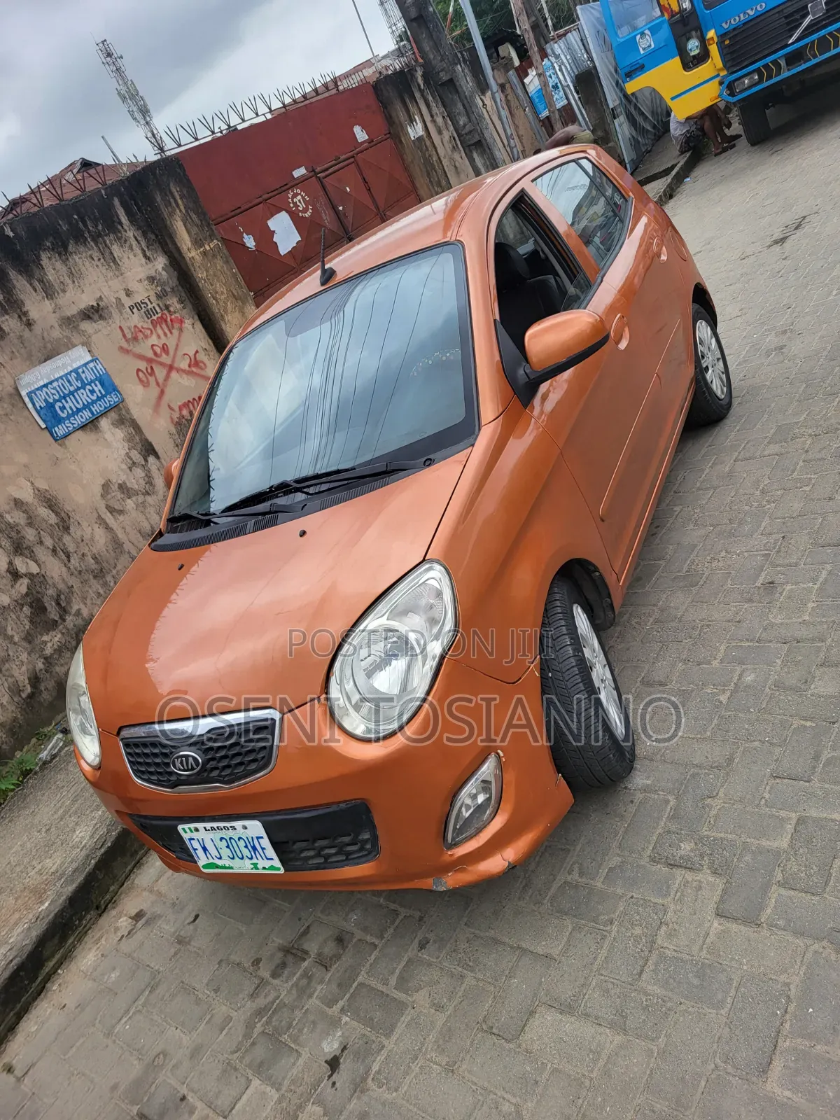 Kia Rio 2010 Gold