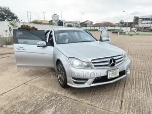 Mercedes-Benz C300 Luxury 4Matic Sedan AWD (3.0L 6cyl 7A) 2012 Silver