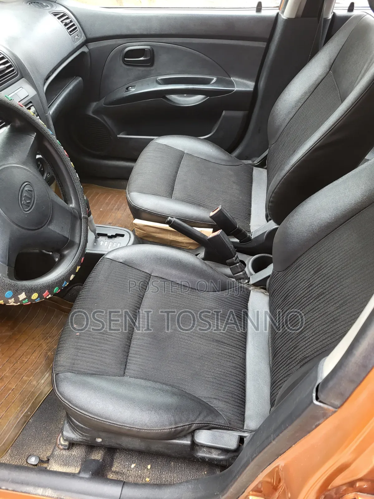 Kia Rio 2010 Gold