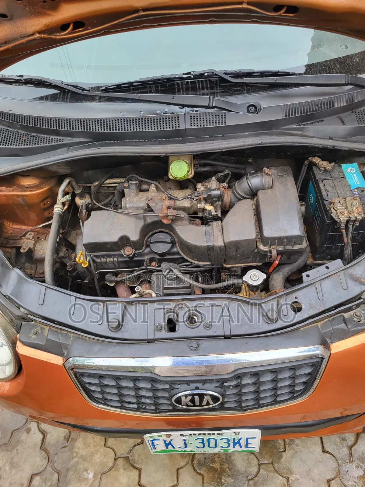 Kia Rio 2010 Gold