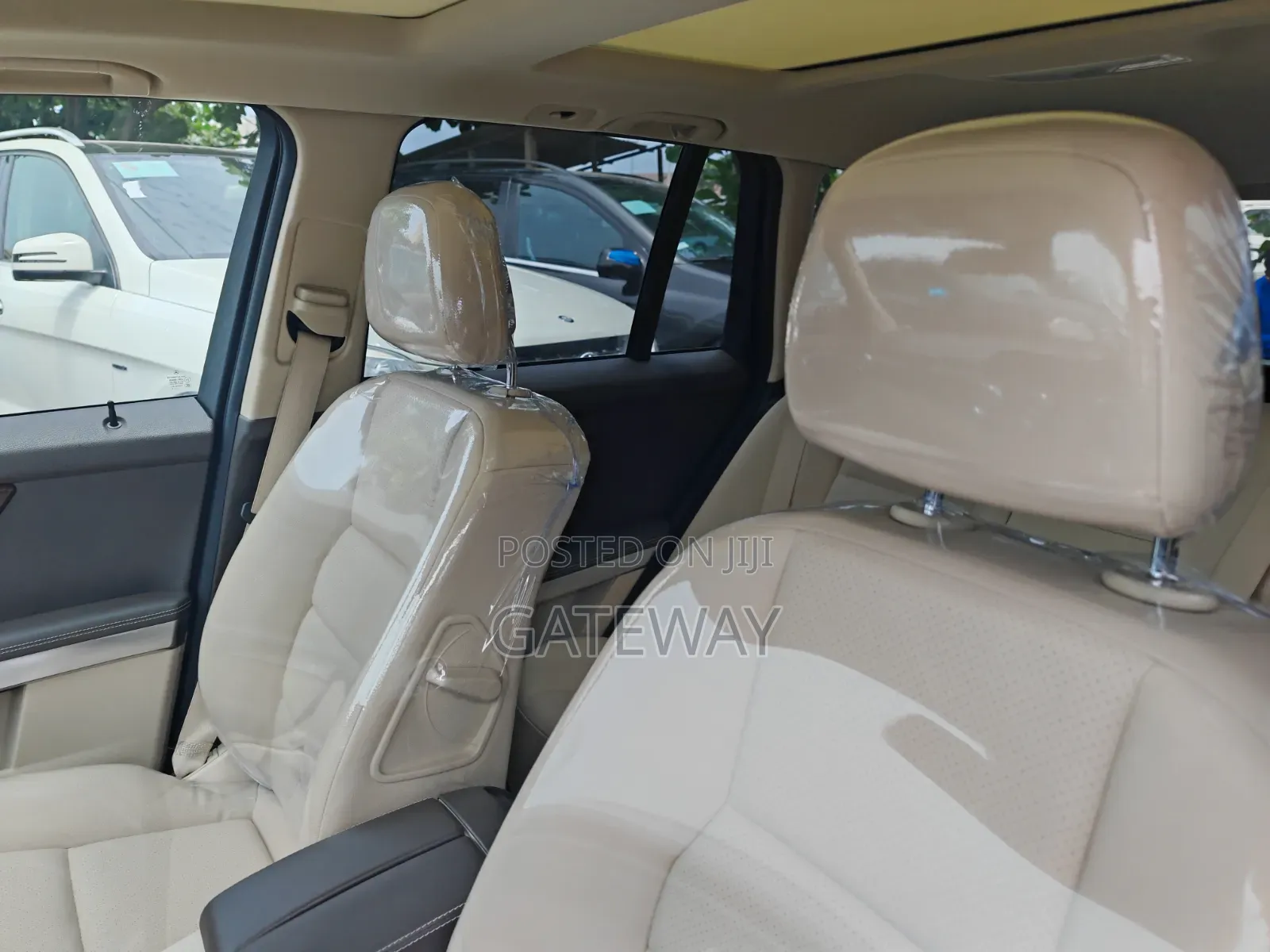 Mercedes-Benz GLK-Class 2015 Brown