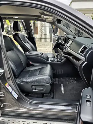 Toyota Highlander Limited Platinum 4x4 V6 (3.5L 6cyl 8A) 2018 Gray