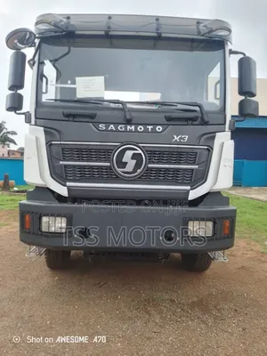 Shacman Tractor