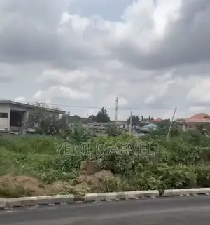 700sqm Commercial Land With C of O at Ladoke Akintola, Bodija, Ibadan