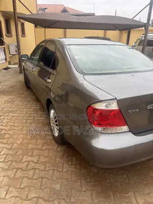 Toyota Camry 2006 Gray