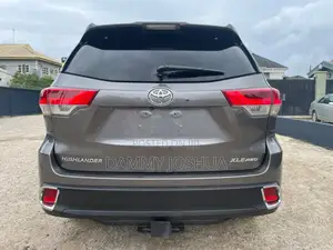 Toyota Highlander 2015 Gray
