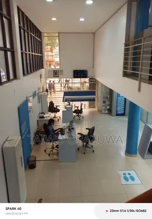 Well-Maintained Office Space in a Serene Environment
