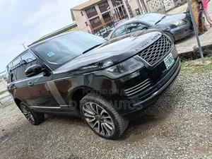 Land Rover Range Rover Vogue 2015 Black