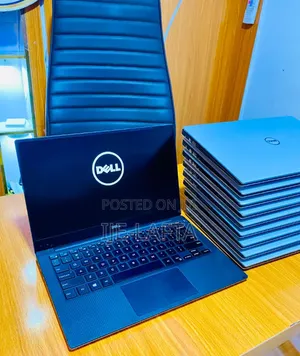 Laptop Dell G15 5530 Special Edition 8GB Intel Core i5 SSHD+SSD 512GB