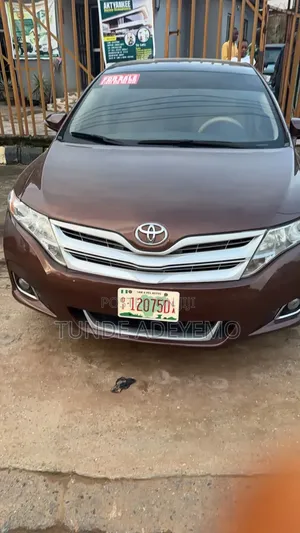 Toyota Venza 2010 Brown