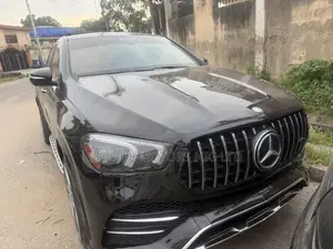 Mercedes-Benz GLE-Class 2021 Black