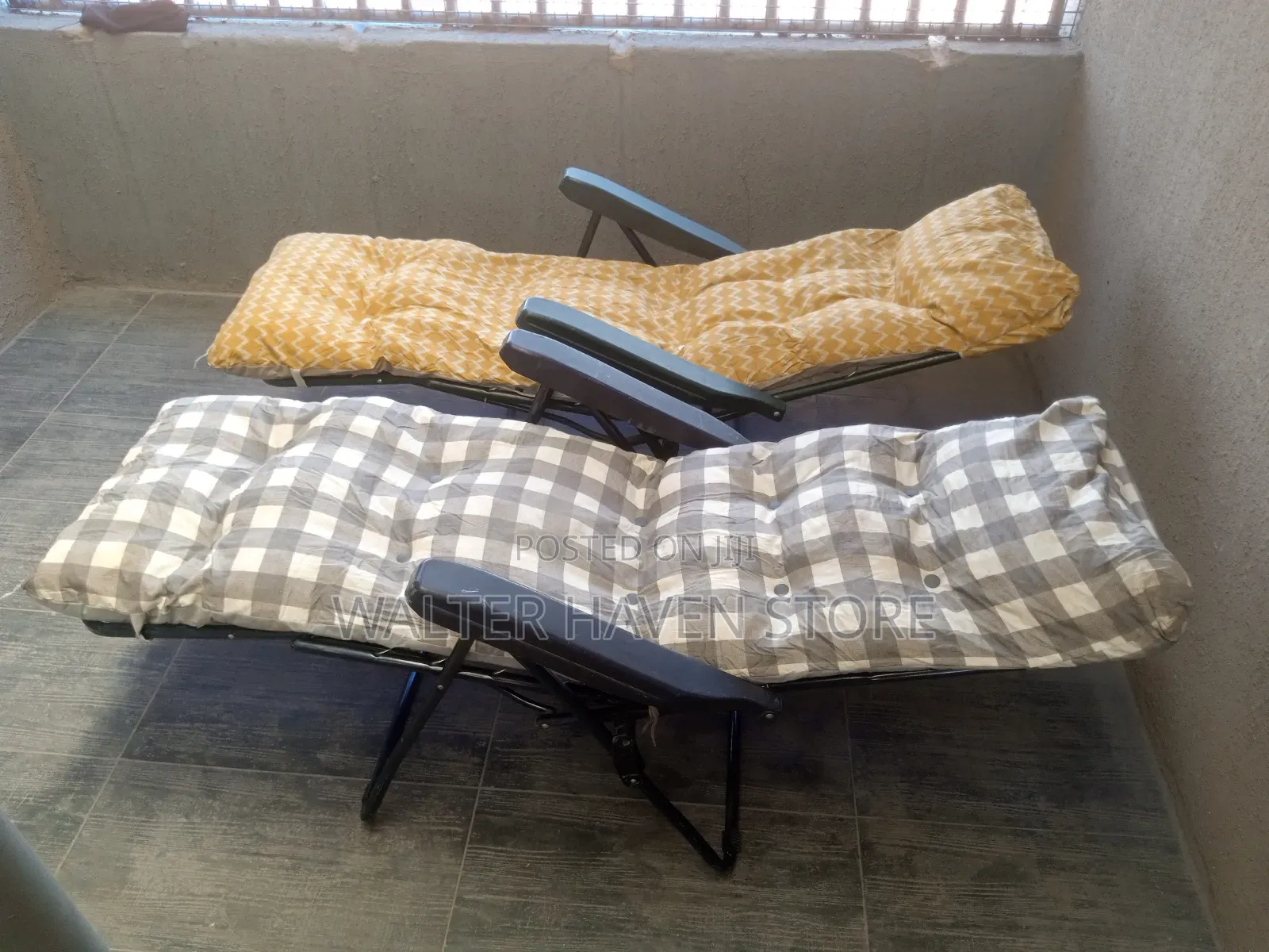 Foldable Reclining Chair