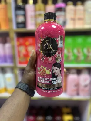 S K Gluta Berry Vitamin C and Collagen Shower Bath