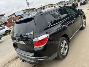 Toyota Highlander Limited 2012 Black