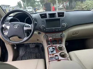 Toyota Highlander Limited 2012 Black