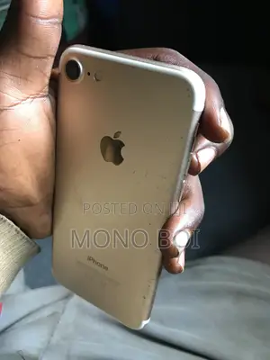 Apple iPhone 7 32 GB Rose Gold