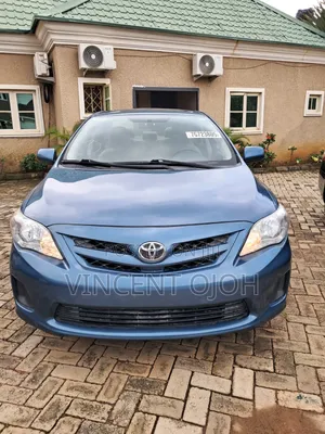 Toyota Corolla LE 4dr Sedan (1.8L 4cyl 4A) 2012 Blue