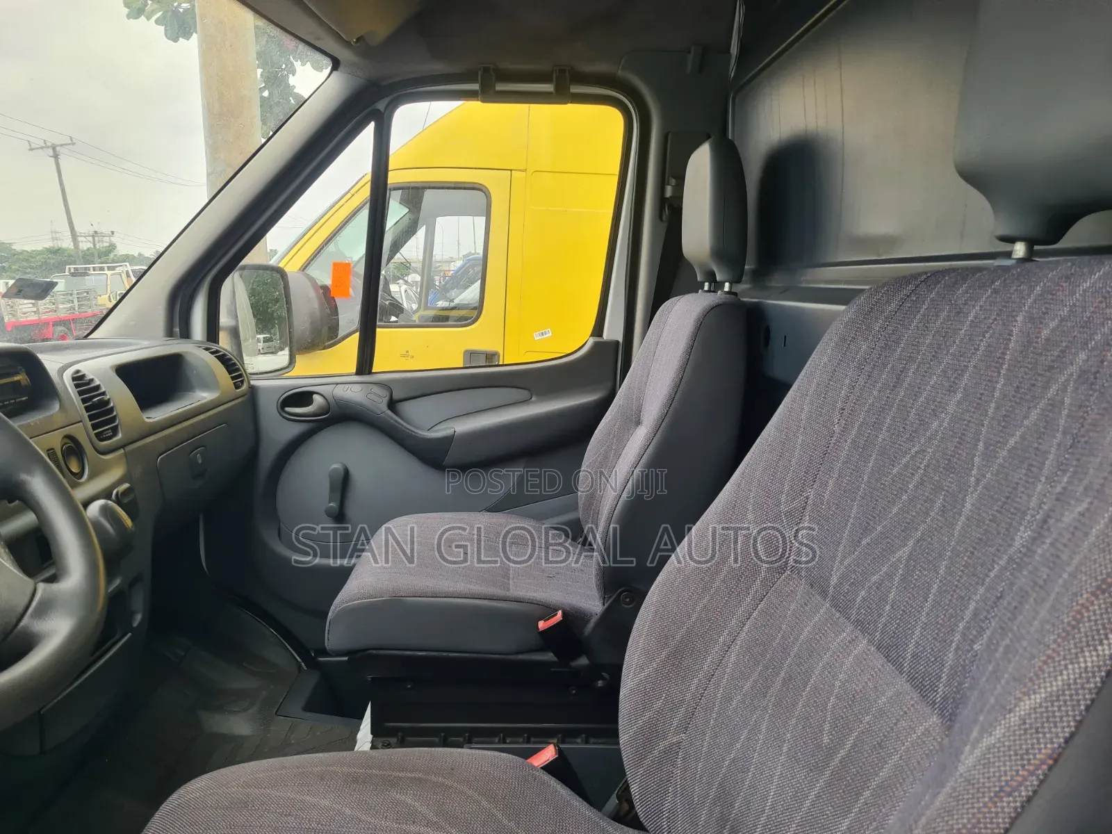 Mercedes-Benz Sprinter 2007 White