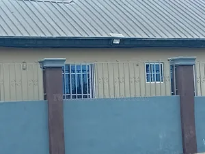 Furnished 8bdrm Block of Flats in Remo North for rent
