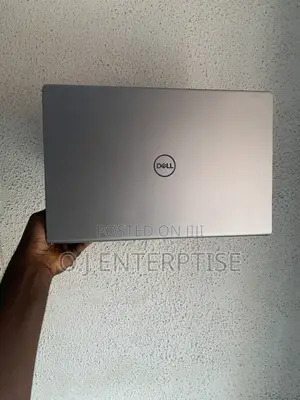 Laptop Dell Vostro 15 3530 16GB Intel Core i7 SSD 512GB
