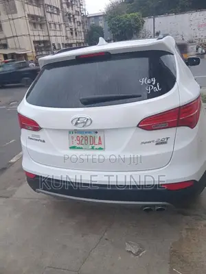 Hyundai Santa Fe Limited 4dr SUV (3.3L 6cyl 6A) 2015 White