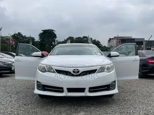 Toyota Camry 2014 White
