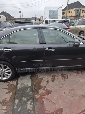 Lexus ES 350 2011 Brown