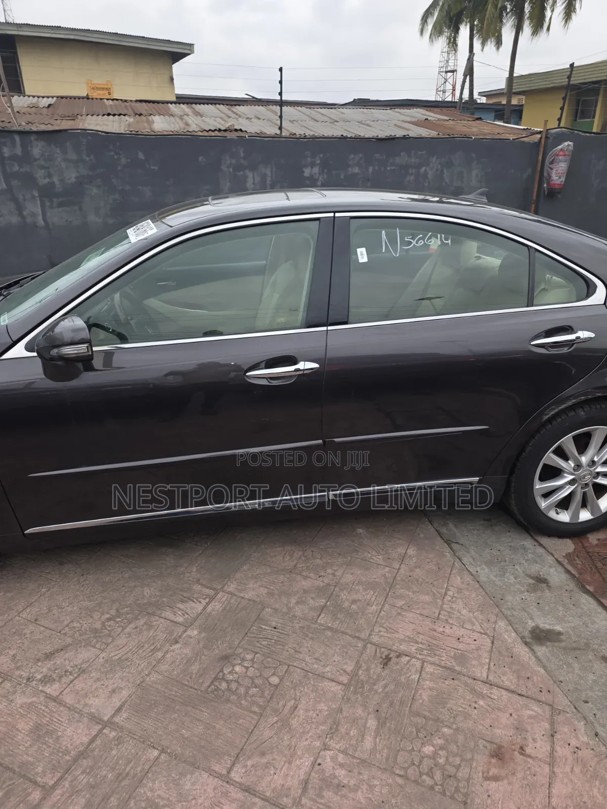 Lexus ES 350 2011 Brown