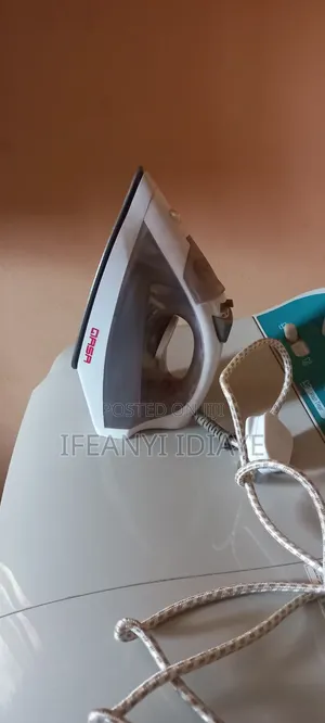 Qasa Pressing Iron