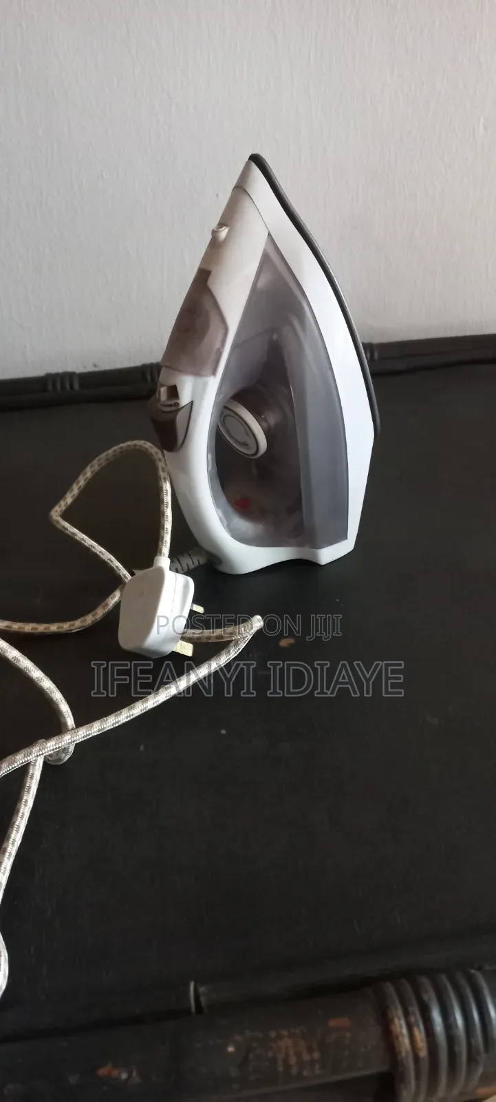 Qasa Pressing Iron