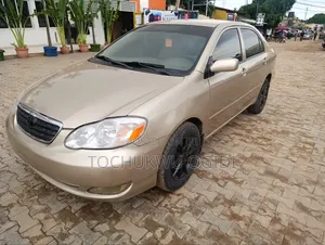Toyota Corolla 2005 Gold