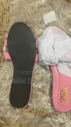Flat Slippers