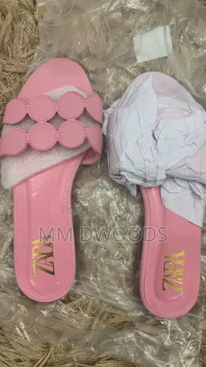 Flat Slippers