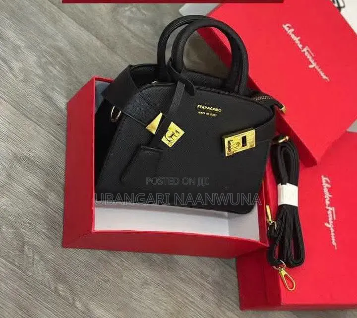 Naan's Beautiful Bags and More