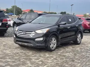 Hyundai Santa Fe 2014 Black
