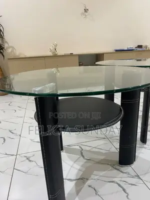 Clean and Modern, the Ekornes Jazz Round Table Complements