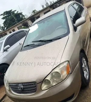 Toyota Corolla 2005 Gold