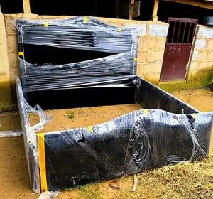 Paded Bed Frame 6/6