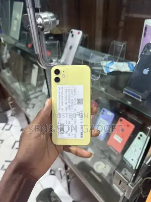 Apple iPhone 11 64 GB Yellow