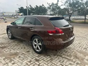 Toyota Venza XLE AWD V6 2013 Brown