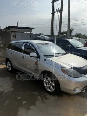 Toyota Matrix XR Hatchback AWD (1.8L 4cyl 4A) 2005 Silver
