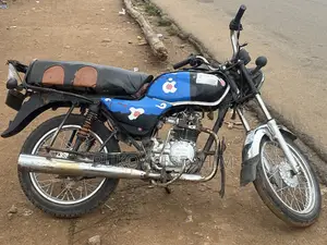 Bajaj Boxer 100 2000 Red