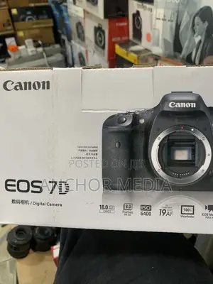 Uk Used Canon Eos 7D With 18-55mm Lens