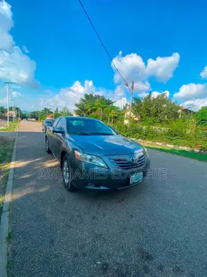Toyota Camry LE 4dr Sedan (2.4L 4cyl 5A) 2008 Gray