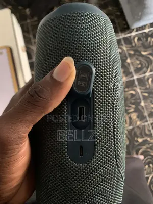 JBL Charge 5