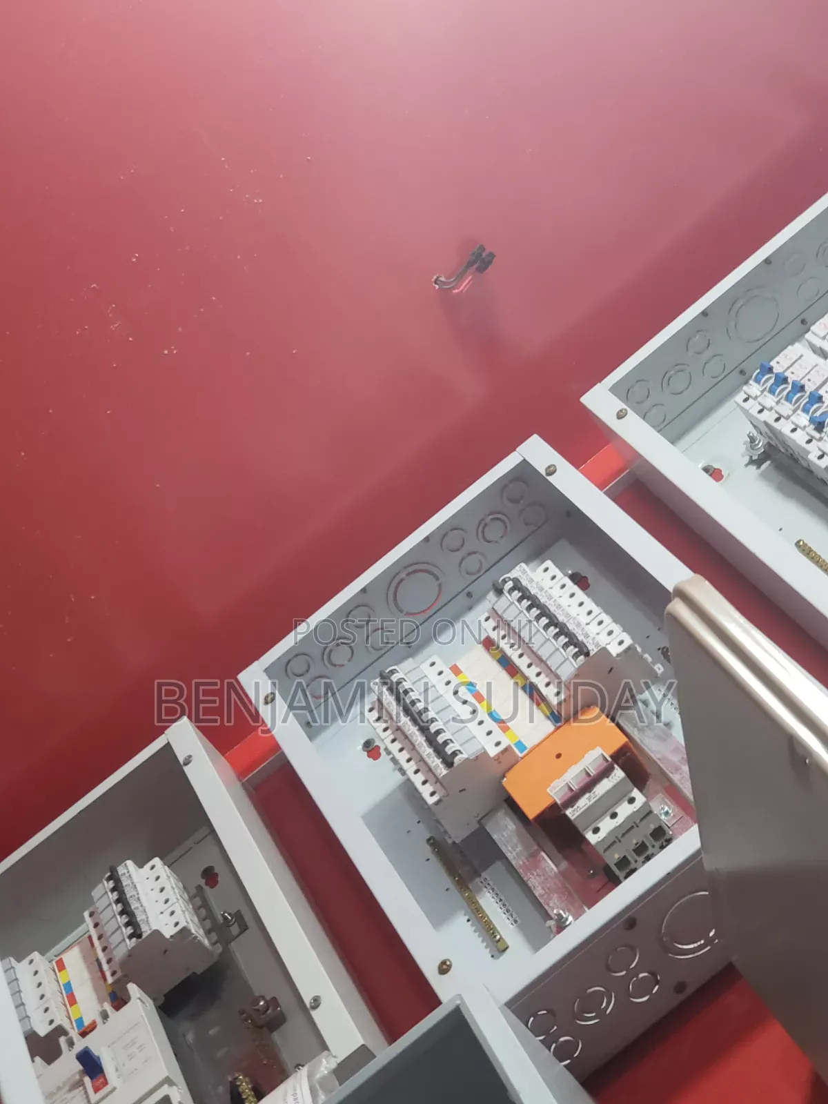 Distribution Board D4 With Breaker 250amps Uk