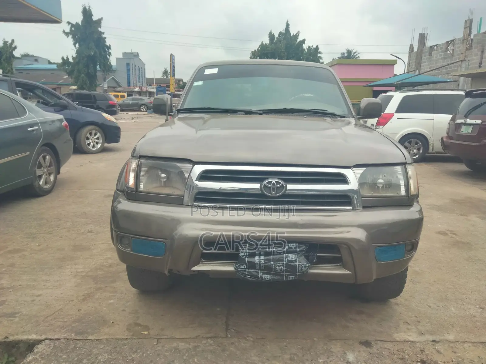 Toyota 4-Runner 2000 Gray