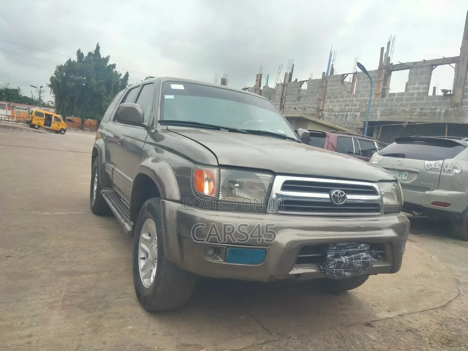 Toyota 4-Runner 2000 Gray