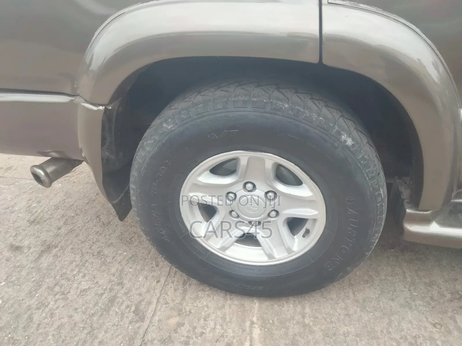 Toyota 4-Runner 2000 Gray